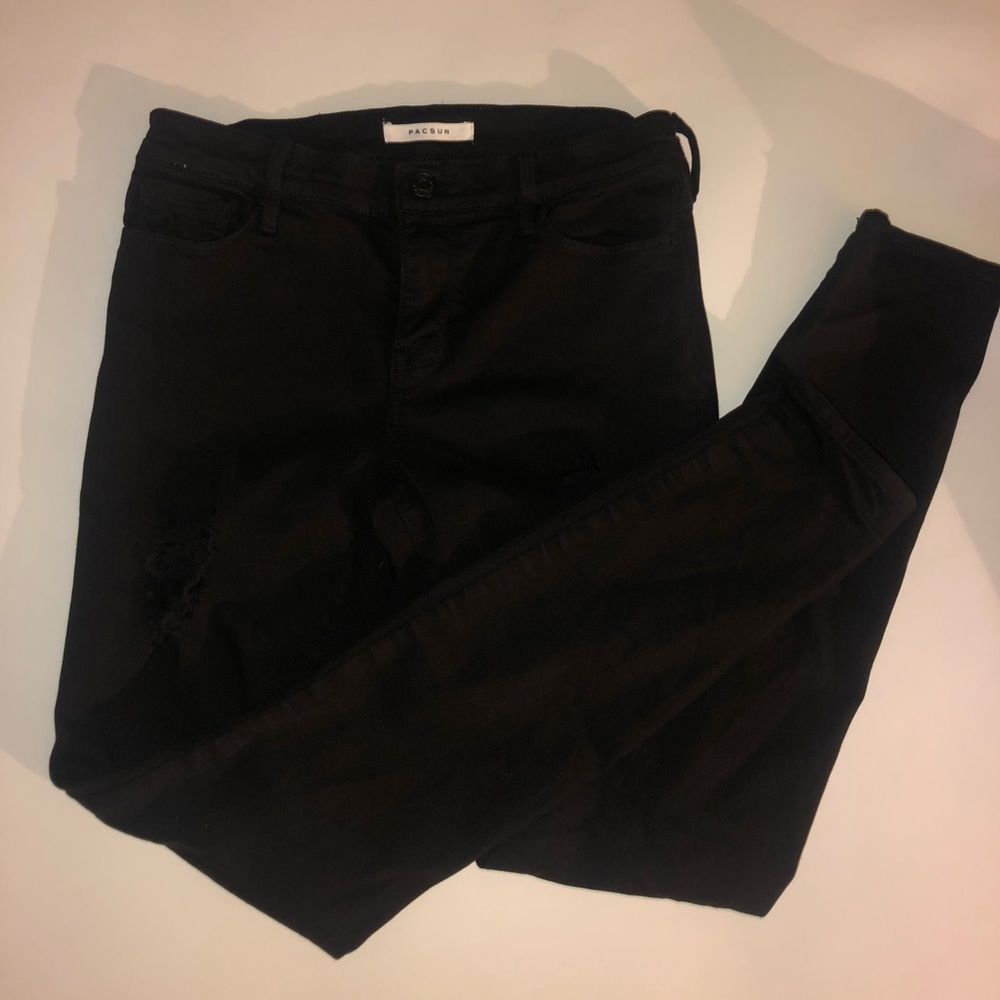 🖤Pacsun black ripped perfect fit jeggings🖤